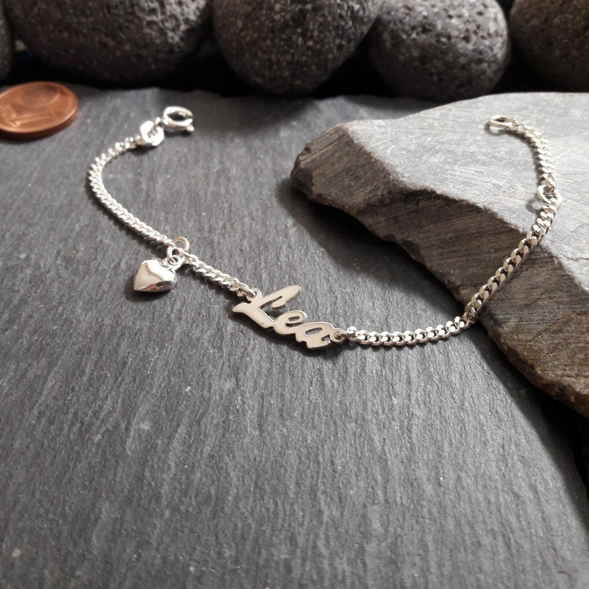 Personalisiertes Kinder-Namensarmband mit Wunschname & Herz-Anhänger aus 925er Silber (NA08)