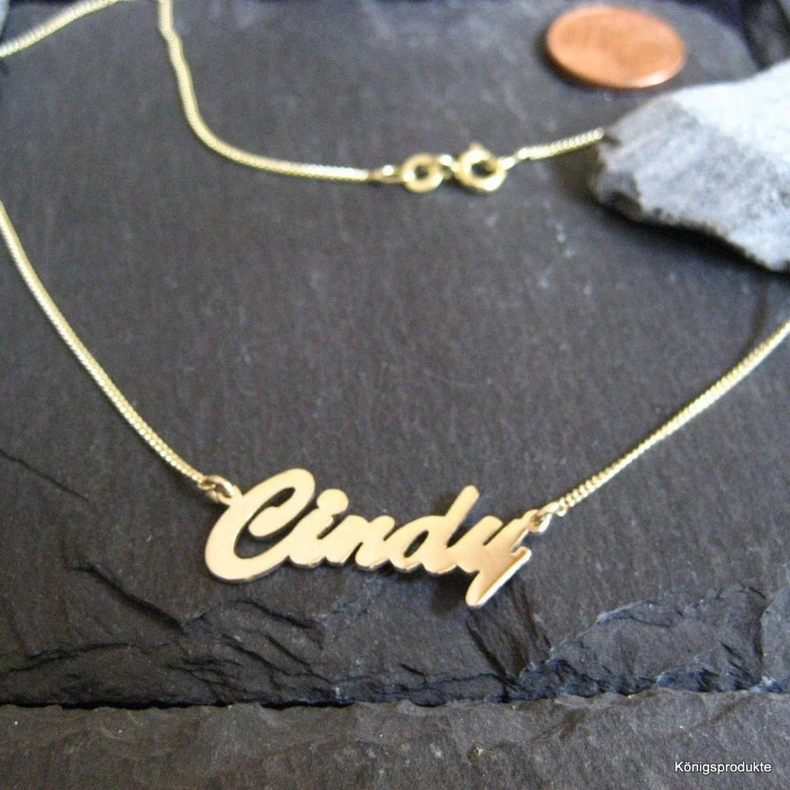 Personalisierte Namenskette mit Wunschname aus 333er Gelbgold (NK02/8GG)