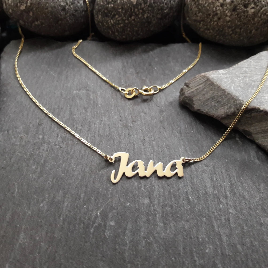 Personalisierte Namenskette mit Wunschname aus 333er Gelbgold (NK04/8GG)