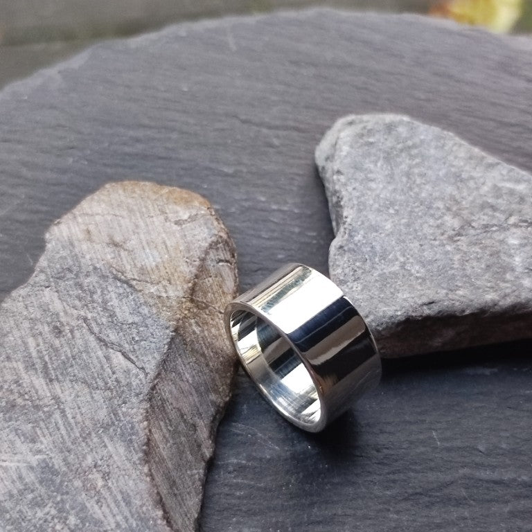 Massiver Silberring aus 925er Silber, 10 mm Breit - 1,3 mm Stark (SR10/1,3)