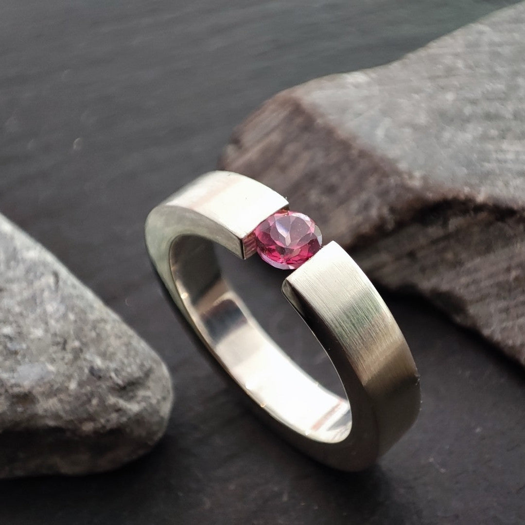 Massiver Silberring aus 925er Silber mit einem Pink Topas (SR4/PT)