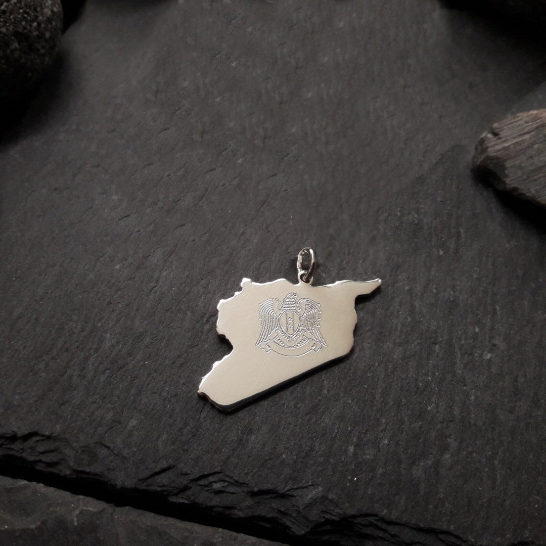 SYRIEN Landkarten-Anhänger mit Wappen Gravur aus 925er Silber