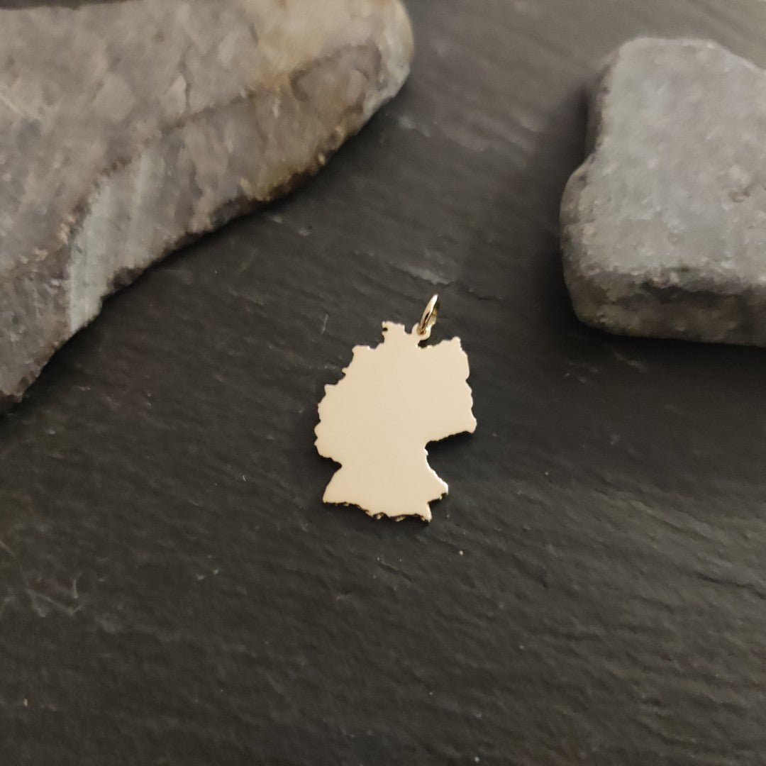 DEUTSCHLAND Landkarten-Anhänger aus 333er Gelbgold