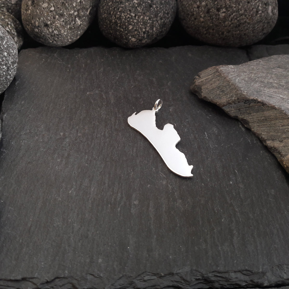 FANØ Landkarten-Anhänger aus 925er Silber