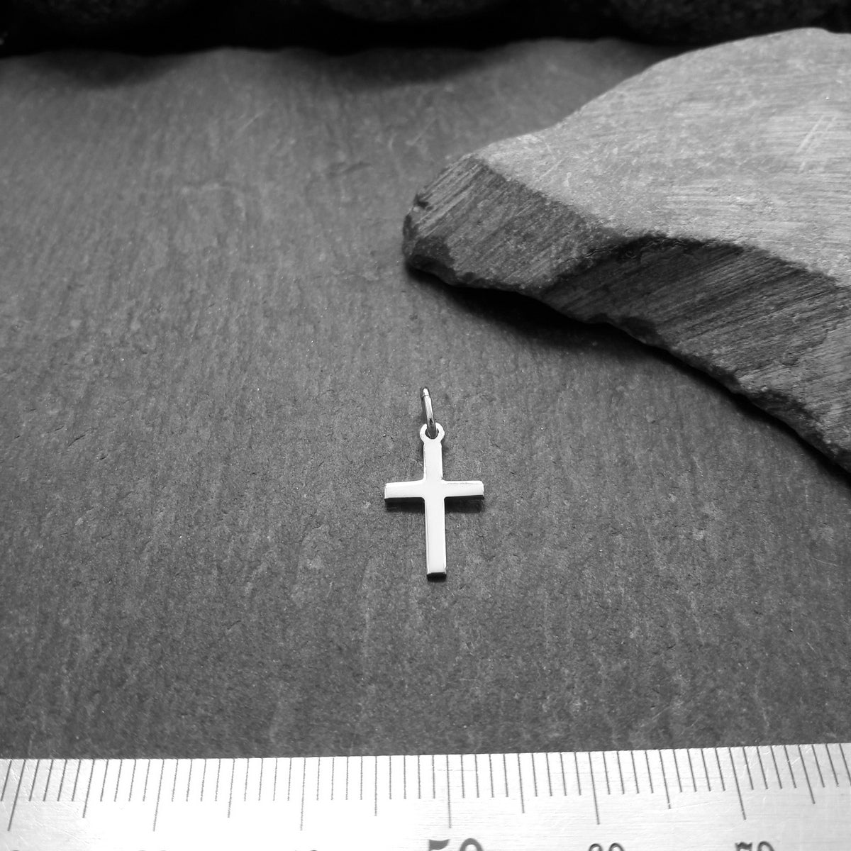 Kreuzanhänger aus 925er Silber