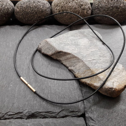 1 mm Lederkette mit Gelbgold Bajonettverschluss