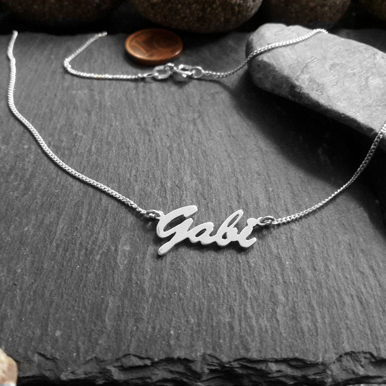 Personalisierte Namenskette mit Wunschname aus 925er Silber (NK02)