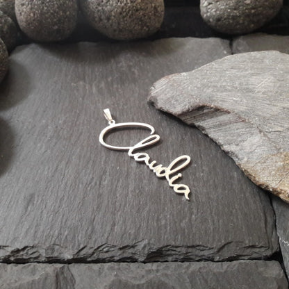 Personalisierter Namensanhänger mit Wunschname aus 925er Silber (NK111)