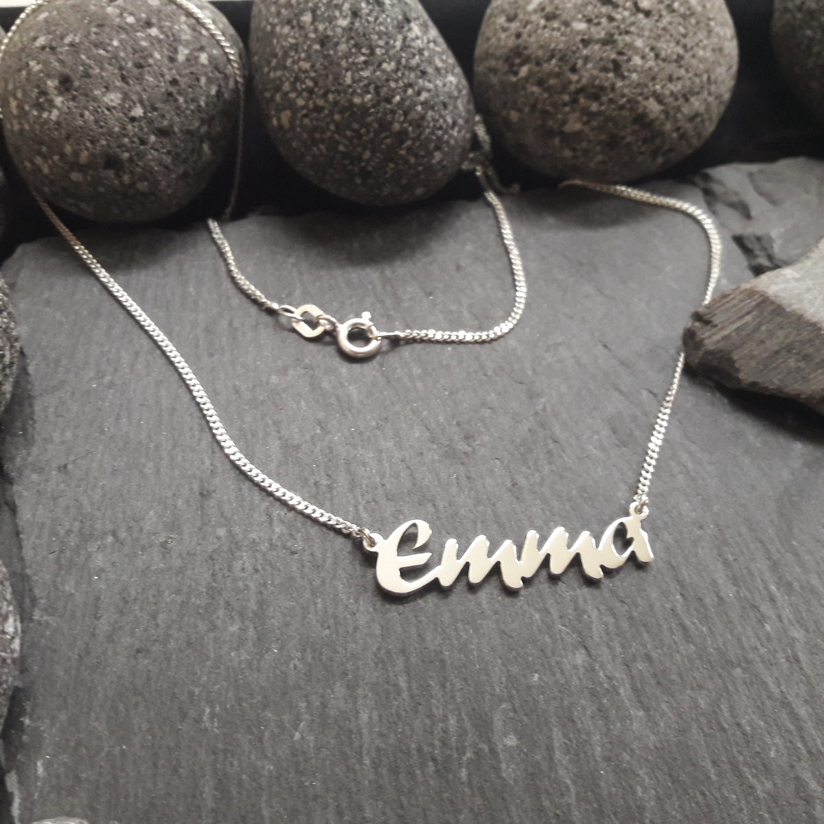 Personalisierte Namenskette mit Wunschname aus 925er Silber (NK04)