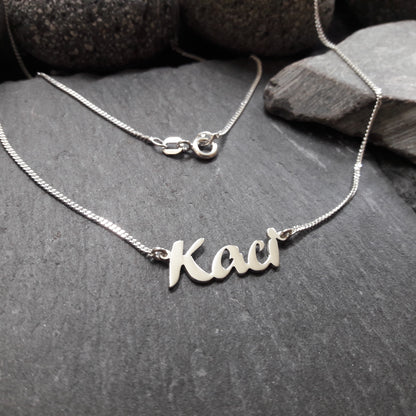 Personalisierte Namenskette mit Wunschname aus 925er Silber (NK04)