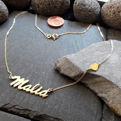 Personalisierte Namenskette mit Wunschname & Herz aus 333er Gelbgold (NK70/8GG)