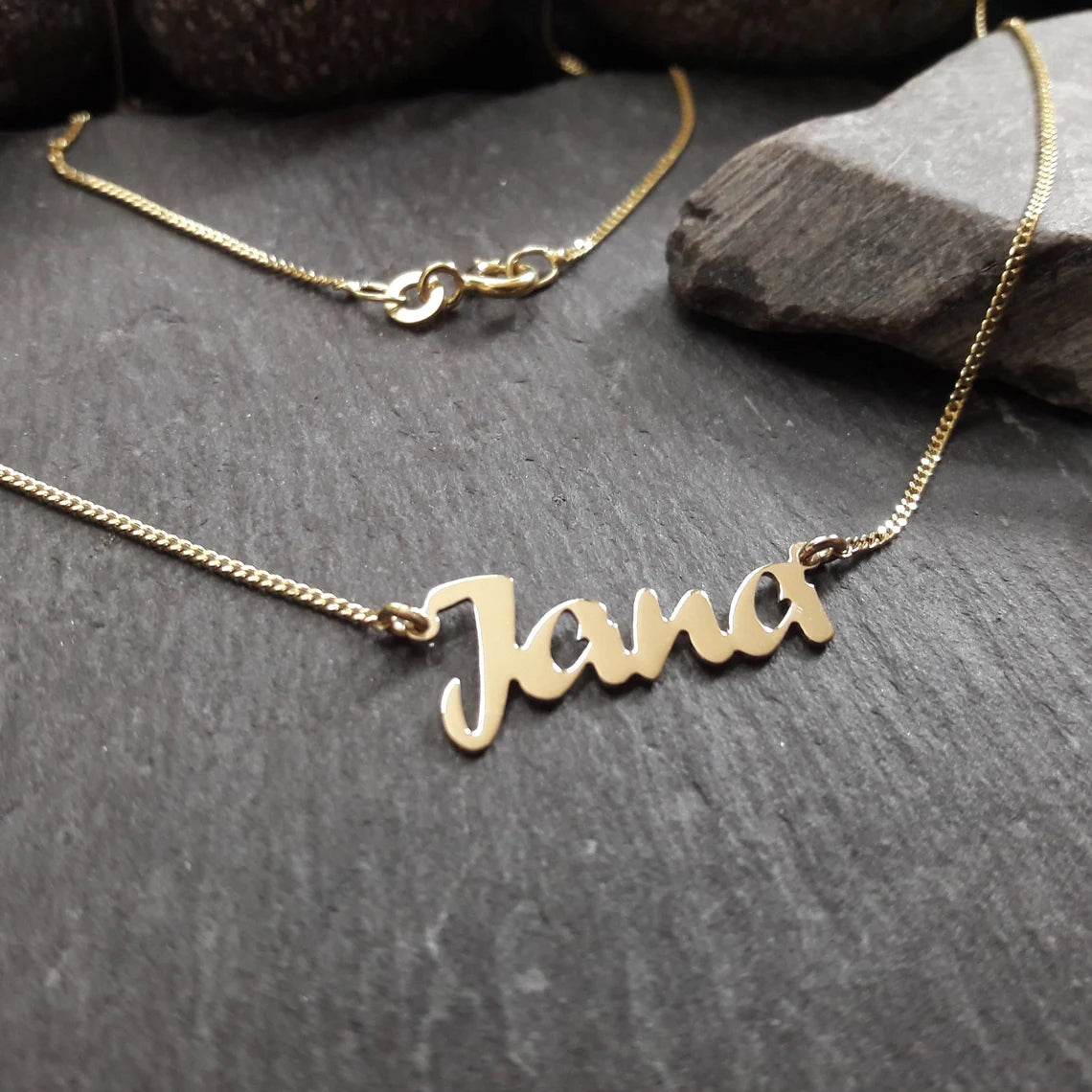 Personalisierte Namenskette mit Wunschname aus 333er Gelbgold (NK04/8GG)