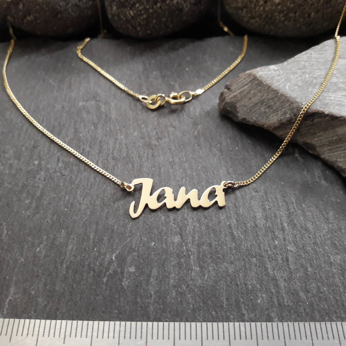 Personalisierte Namenskette mit Wunschname aus 333er Gelbgold (NK04/8GG)