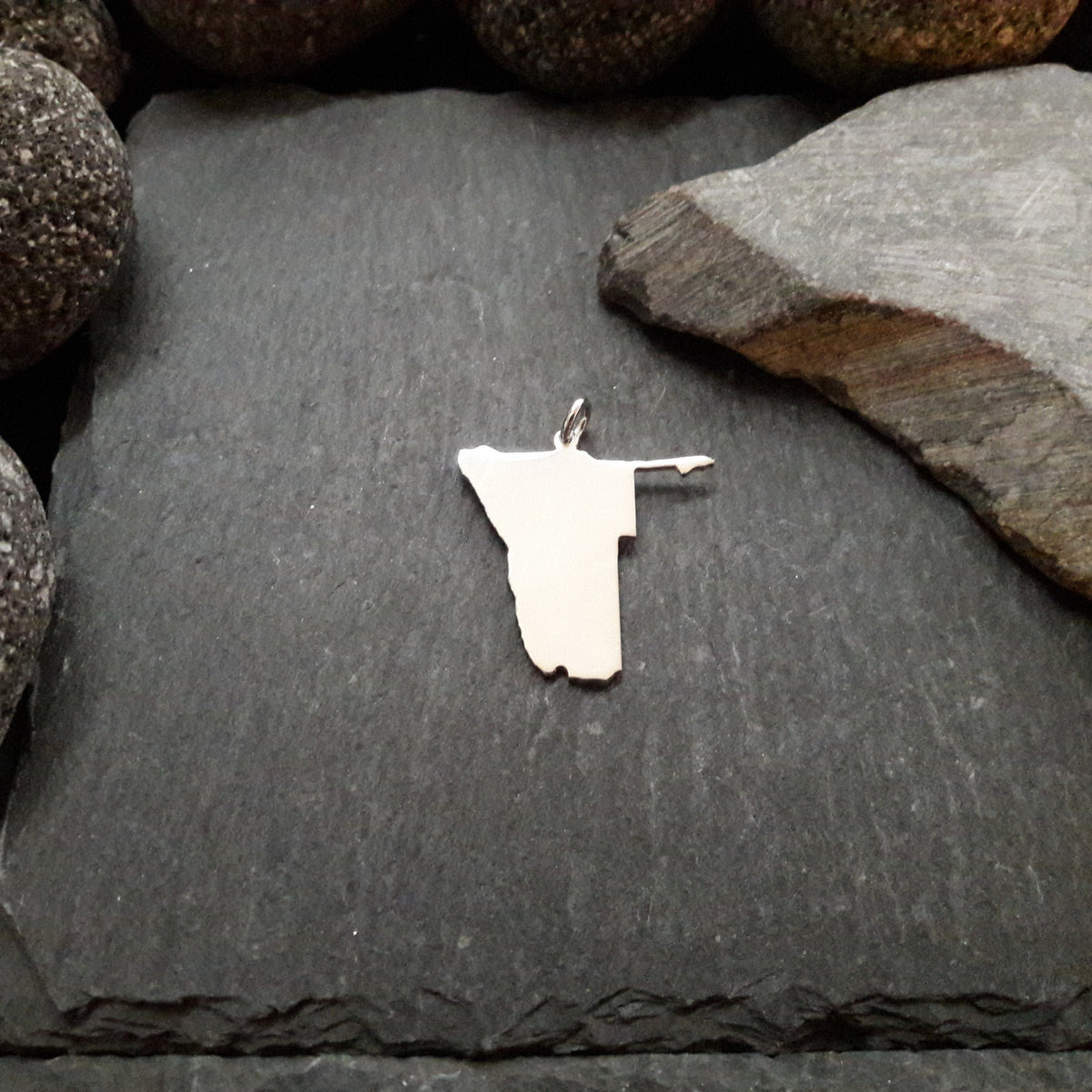NAMIBIA Landkarten-Anhänger aus 925er Silber