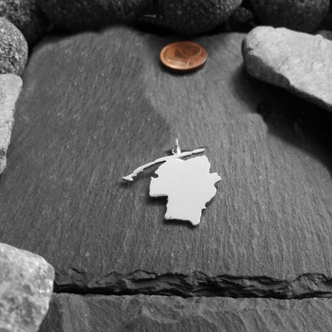 OSTFRIESLAND Landkarten-Anhänger aus 925er Silber