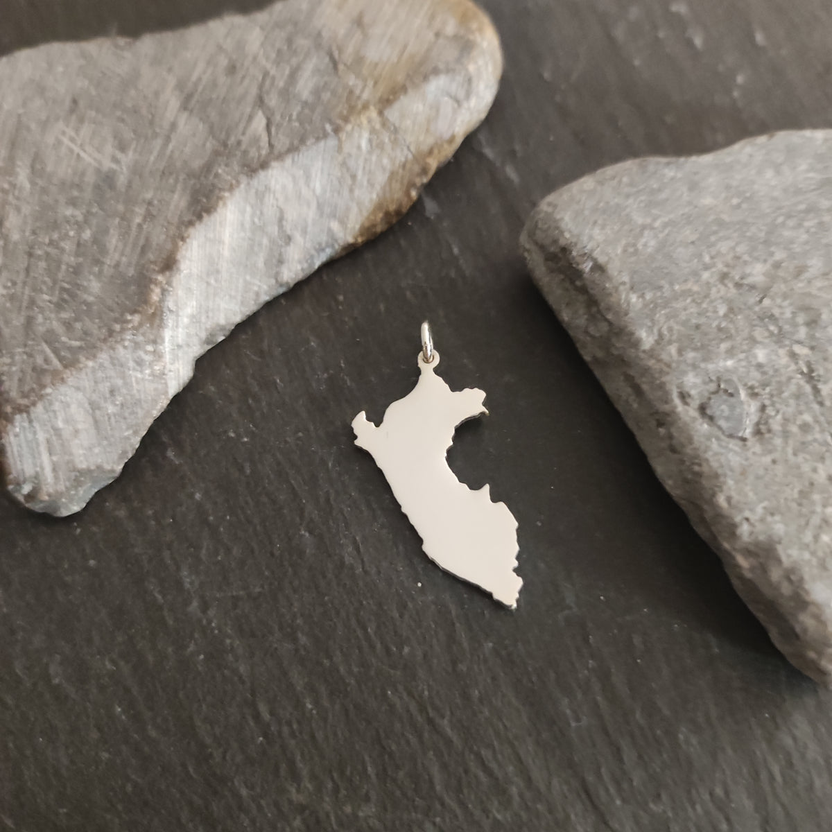 PERU Landkarten-Anhänger aus 925er Silber