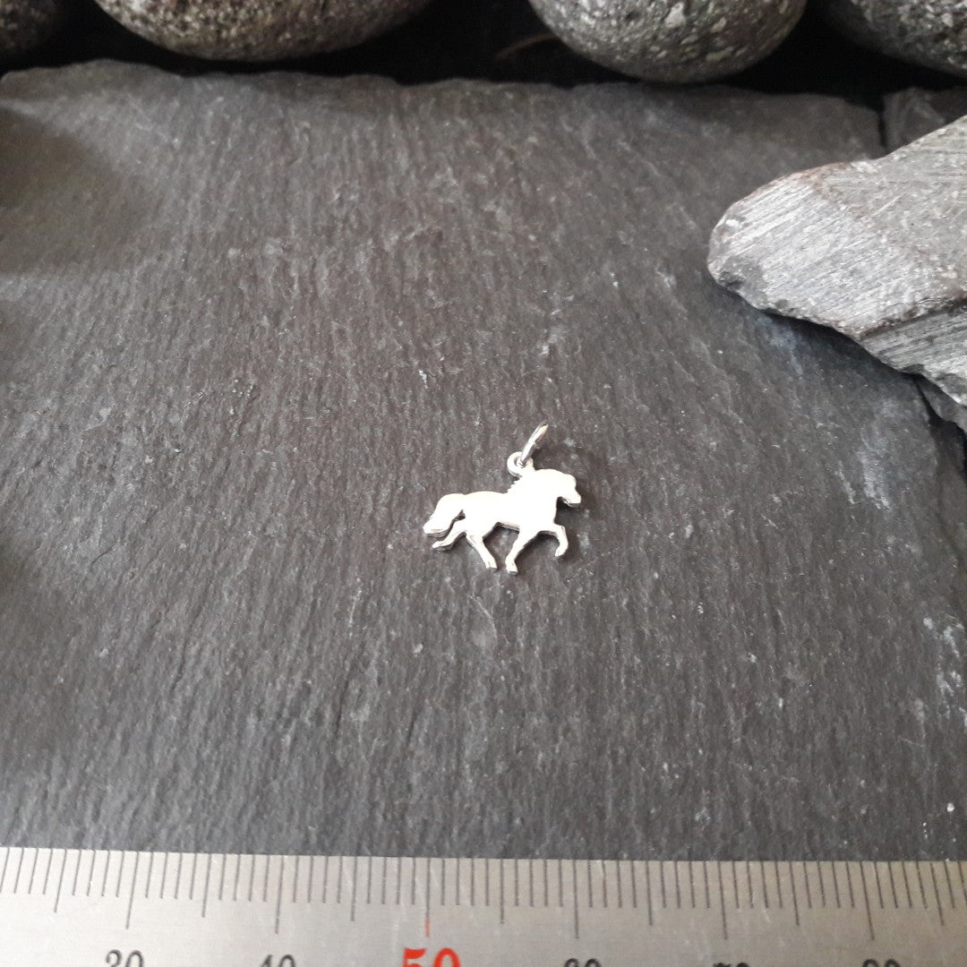 Pferd-Anhänger aus 925er Silber