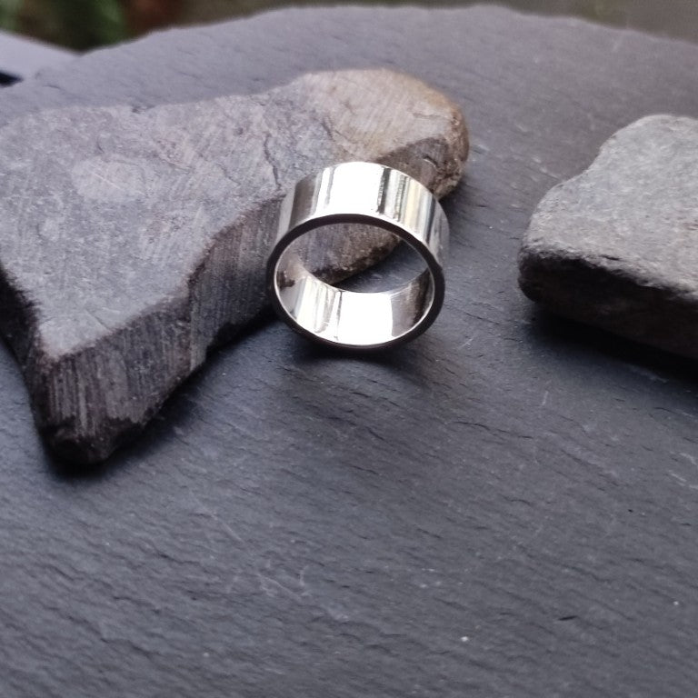 Massiver Silberring aus 925er Silber, 10 mm Breit - 1,3 mm Stark (SR10/1,3)