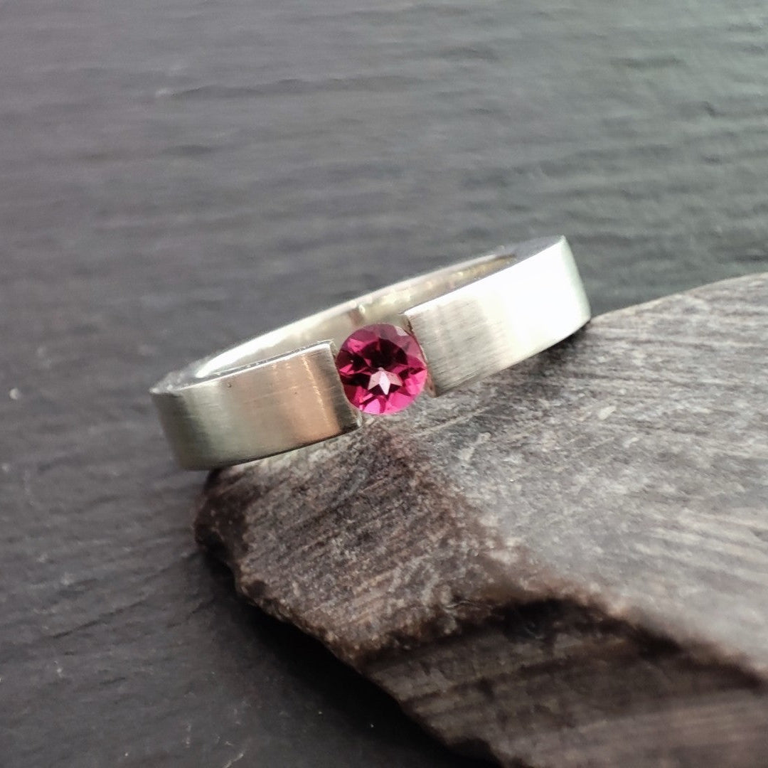 Massiver Silberring aus 925er Silber mit einem Pink Topas (SR4/PT)