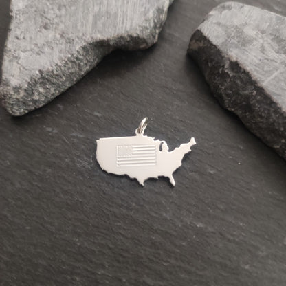 USA Landkarten-Anhänger mit Wappen Gravur aus 925er Silber
